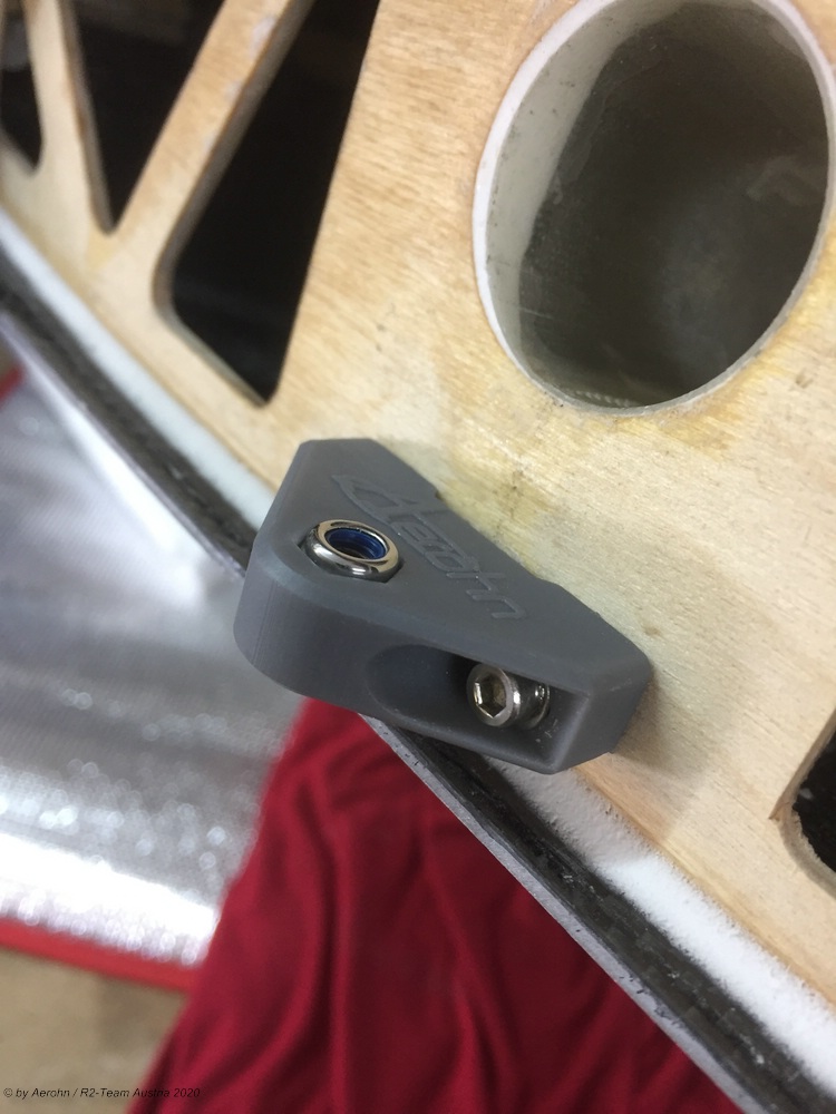 Carf Corsair wing connector 11